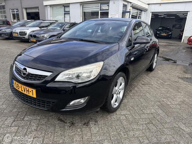 Zwart Gebruikt 2010 Opel Astra Edition Hatchback | € 4.975 (Eerlijke prijs) - Afbeelding 1/4