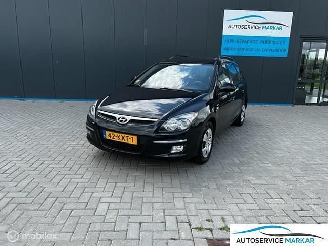 Zwart Gebruikt 2010 Hyundai i30 Dynamiq Stationwagen | € 3.250 (Eerlijke prijs) - Afbeelding 1/4