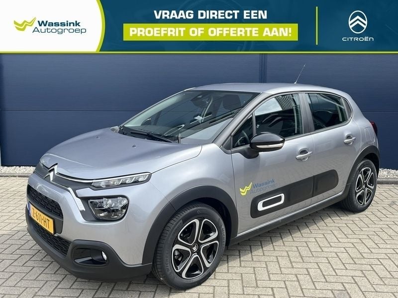 Steel grey (grijs metallic) Gebruikt 2024 Citroën C3 PureTech Hatchback | € 16.440 (Eerlijke prijs) - Afbeelding 1/4