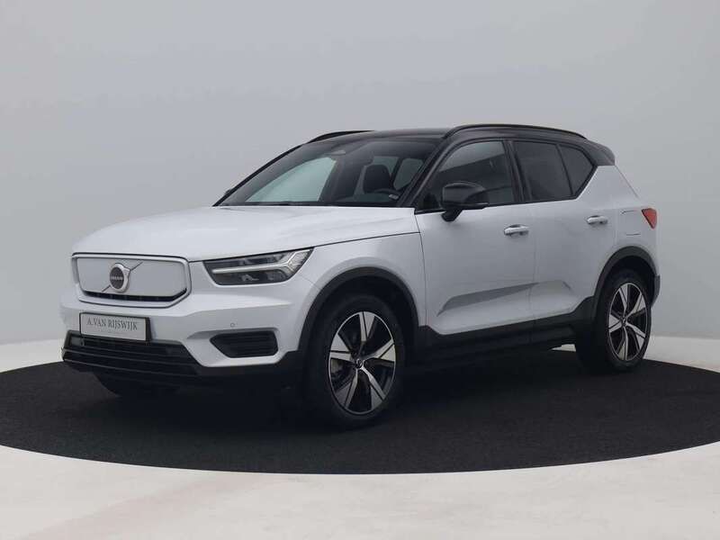 Wit Gebruikt 2022 Volvo XC40 Plus SUV | € 34.500 (Super prijs) - Afbeelding 1/4