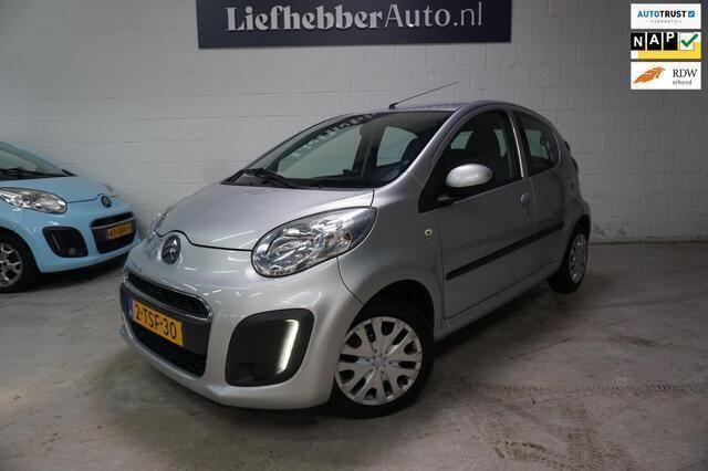 Grijs, metallic lak Gebruikt 2014 Citroën C1 Hatchback | € 5.250 (Eerlijke prijs) - Afbeelding 1/4