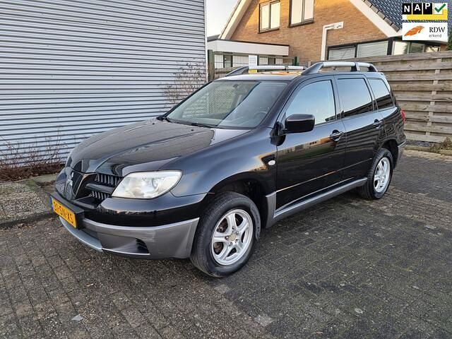 Zwart Occasion 2006 Mitsubishi Outlander Invite+ SUV | € 2.750 (Eerlijke prijs) - Afbeelding 1/4