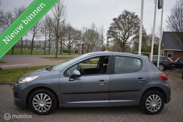 Grijs Gebruikt 2010 Peugeot 207 Style Hatchback | € 1.950 (Eerlijke prijs) - Afbeelding 1/4