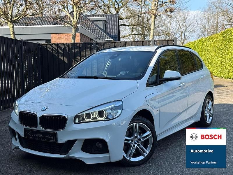 Wit Occasion 2017 BMW 225 Active Tourer M Sport MPV | € 14.900 (Eerlijke prijs) - Afbeelding 1/4