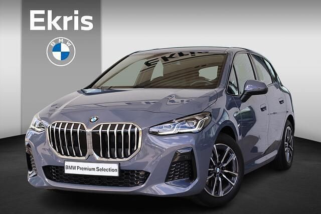 Grijs Gebruikt 2024 BMW 218 M Sport Stationwagen | € 36.900 (Duur) - Afbeelding 1/4