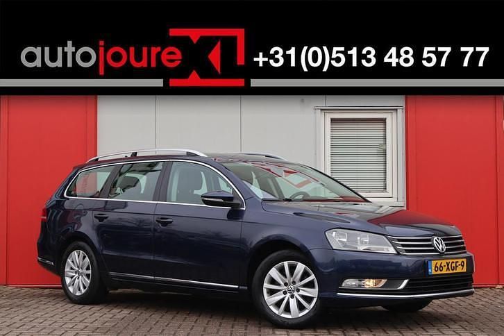 Blauw Occasion 2012 VW Passat Comfortline Stationwagen | € 3.749 (Goede deal) - Afbeelding 1/4