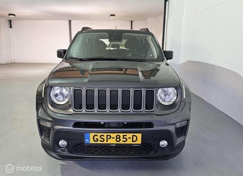 Occasion Jeep Renegade Limited 131 PK (96 kW) 2023 Grijs SUV