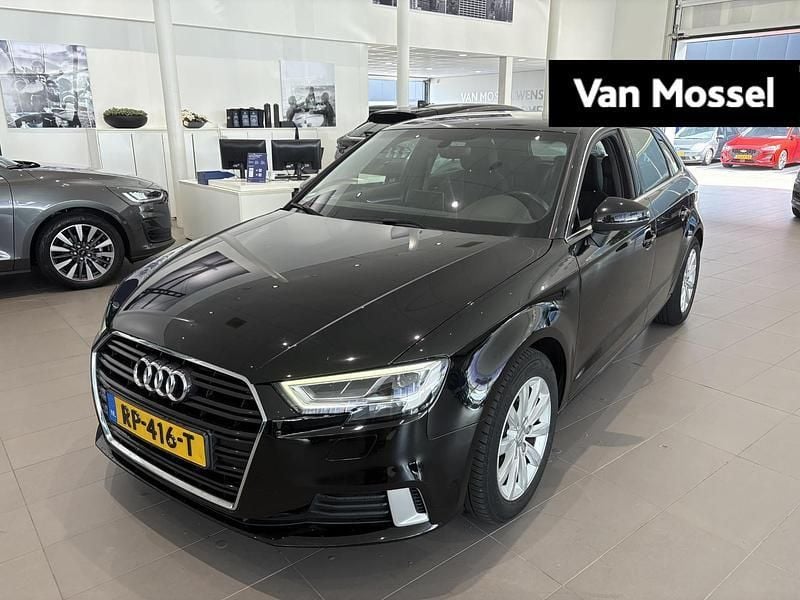 Zwart Gebruikt 2018 Audi A3 Sportback Sport Hatchback | € 14.945 (Goede deal) - Afbeelding 1/4