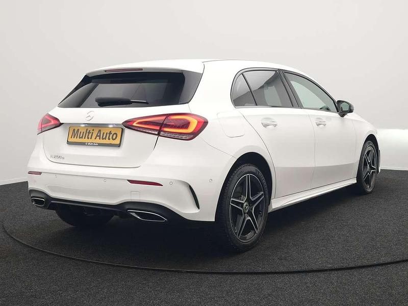 Occasion Mercedes A250 AMG line 218 PK (160 kW) 2022 Wit Hatchback