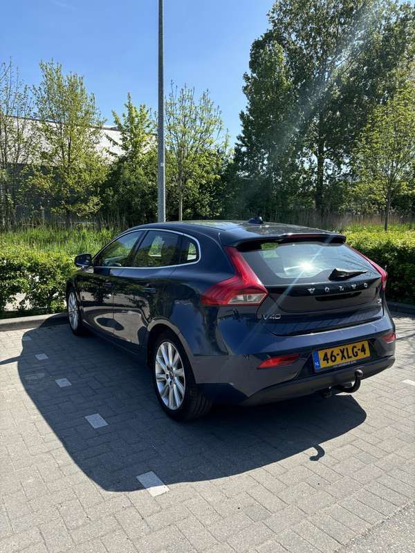 Blauw Gebruikt 2012 Volvo V40 Momentum Stationwagen | € 6.500 (Iets duurder) - Afbeelding 1/4