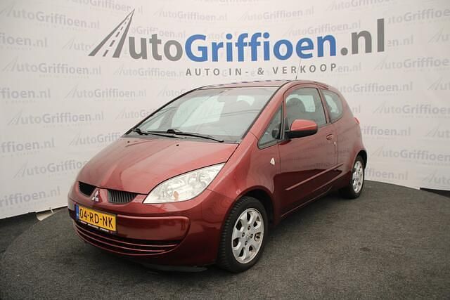 Rood Gebruikt 2005 Mitsubishi Colt Invite Hatchback | € 3.790 (Eerlijke prijs) - Afbeelding 1/4