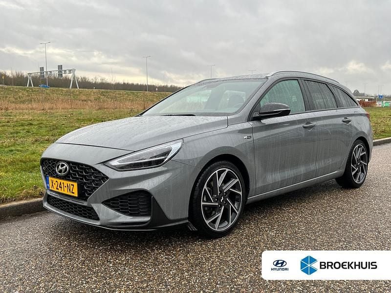 Grijs Occasion 2024 Hyundai i30 N Line Stationwagen | € 28.395 (Eerlijke prijs) - Afbeelding 1/1