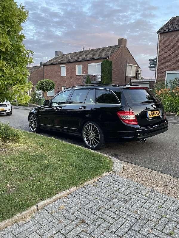 Zwart Gebruikt 2008 Mercedes C180 AMG Stationwagen | € 7.500 (Eerlijke prijs) - Afbeelding 1/4