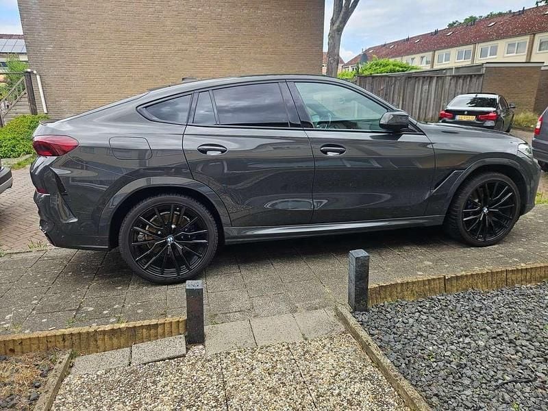 Grijs Gebruikt 2021 BMW X6 M50 Executive SUV | € 86.500 - Afbeelding 1/4