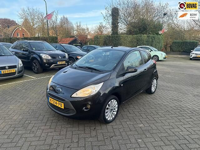 Zwart Gebruikt 2009 Ford Ka Trend Hatchback | € 2.950 (Eerlijke prijs) - Afbeelding 1/4