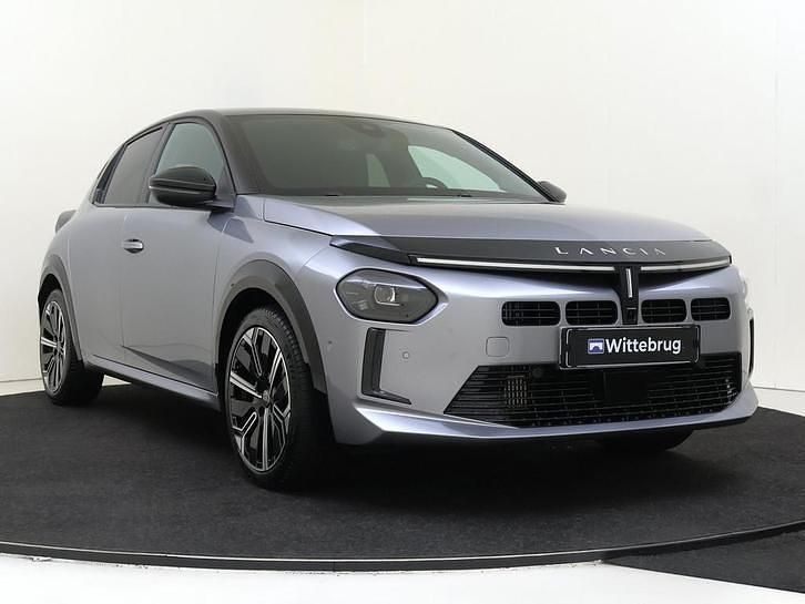 Occasion Lancia Ypsilon 101 PK (74 kW) 2025 Grijs Hatchback