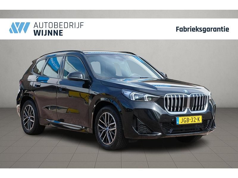 Zwart Gebruikt 2025 BMW X1 M Sport SUV | € 47.930 (Eerlijke prijs) - Afbeelding 1/4