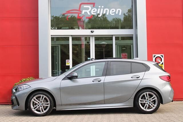 Occasion BMW 118 M Sport 136 PK (100 kW) 2023 Grijs Hatchback
