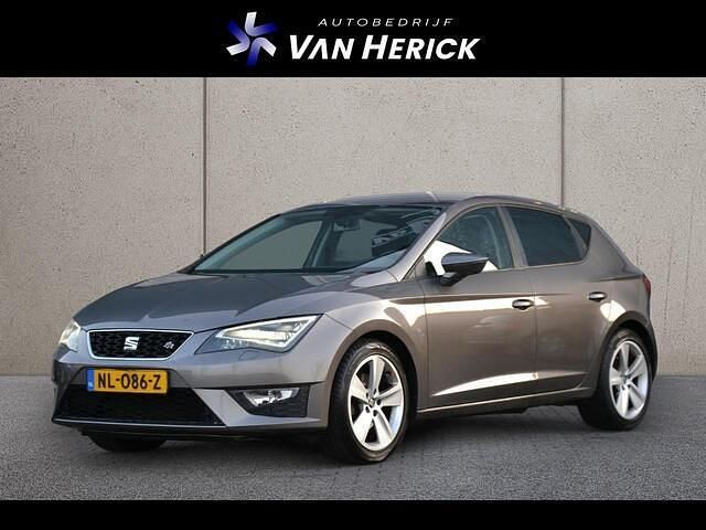 Occasion Seat Leon FR 125 PK (91 kW) 2015 Grijs Hatchback