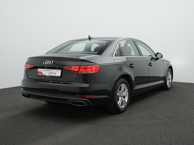 Occasion Audi A4 150 PK (110 kW) 2019 Zwart (metallic) Sedan