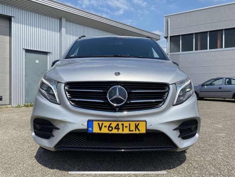 Zilver Gebruikt 2018 Mercedes V250 MPV | € 38.999 (Eerlijke prijs) - Afbeelding 1/4