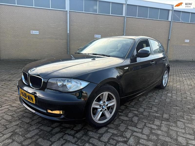 Occasion BMW 116 122 PK (89 kW) 2011 Zwart Hatchback