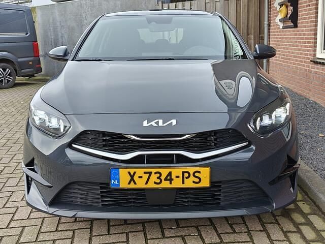 Occasion Kia Ceed 120 PK (88 kW) 2024 Grijs Hatchback