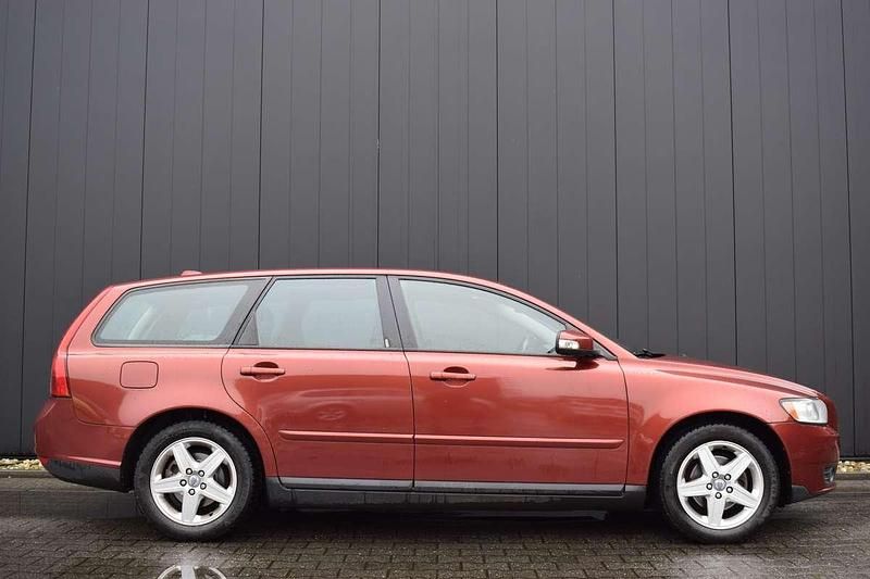 Occasion Volvo V50 146 PK (107 kW) 2008 Rood Stationwagen