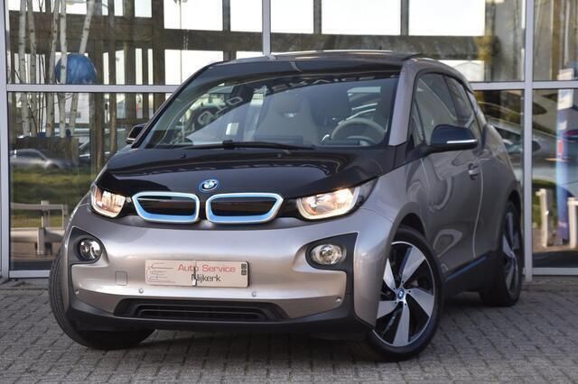 Grijs, metallic lak Gebruikt 2015 BMW i3 Basis Hatchback | € 8.950 (Eerlijke prijs) - Afbeelding 1/4