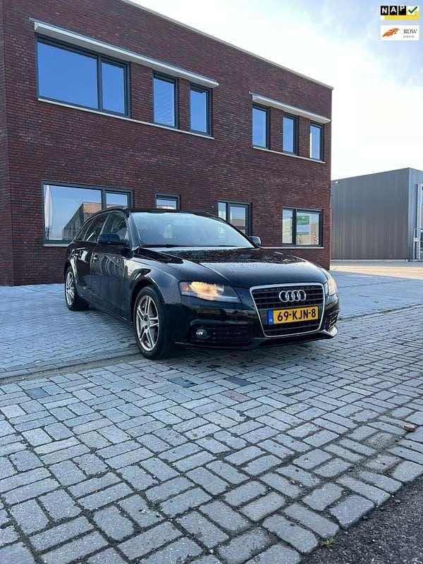 Zwart, metallic lak Gebruikt 2010 Audi A4 Premium Stationwagen | € 3.650 (Goede deal) - Afbeelding 1/4