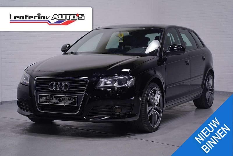 Zwart Gebruikt 2009 Audi A3 Sportback Ambition Hatchback | € 3.850 (Goede deal) - Afbeelding 1/4