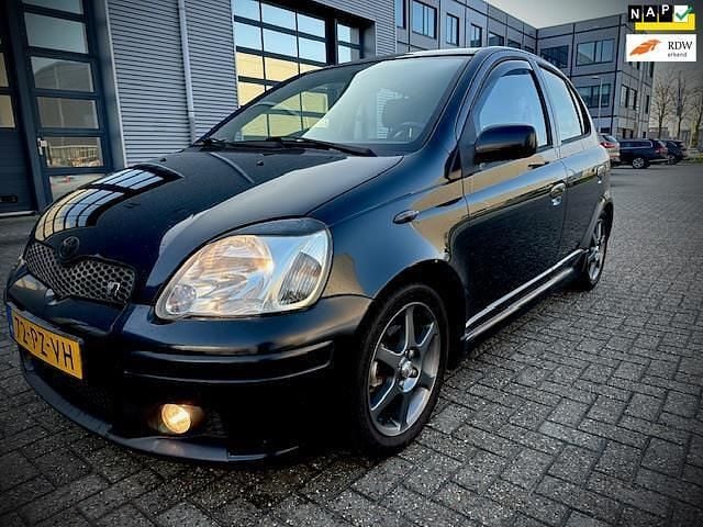 Occasion Toyota Yaris Sport 105 PK (77 kW) 2005 Zwart Hatchback
