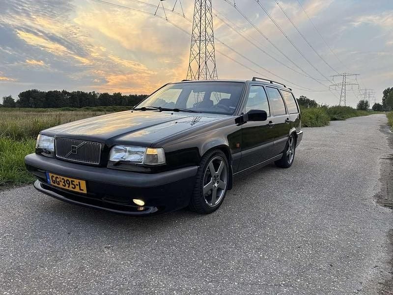 Zwart Gebruikt 1996 Volvo 850 Stationwagen | € 12.500 - Afbeelding 1/4