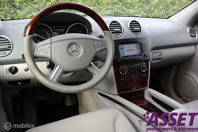 Occasion Mercedes 500 306 PK (225 kW) 2005 Grijs SUV