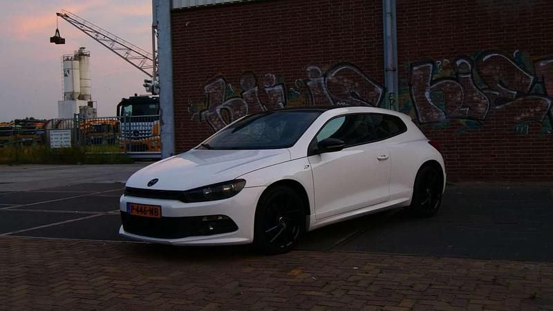 Gebruikt 2011 VW Scirocco Edition Coupé | € 8.000 (Eerlijke prijs) - Afbeelding 1/4
