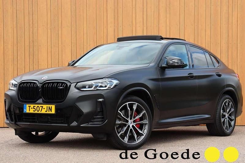 Zwart Gebruikt 2023 BMW X4 M Sport SUV | € 83.940 - Afbeelding 1/4
