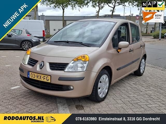 Beige Gebruikt 2005 Renault Modus MPV | € 2.950 (Eerlijke prijs) - Afbeelding 1/4