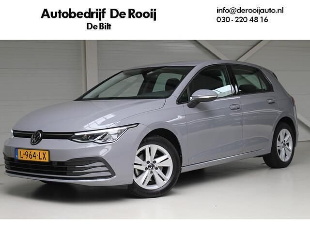 Grijs Gebruikt 2021 VW Golf VIII Hatchback | € 17.500 (Eerlijke prijs) - Afbeelding 1/4