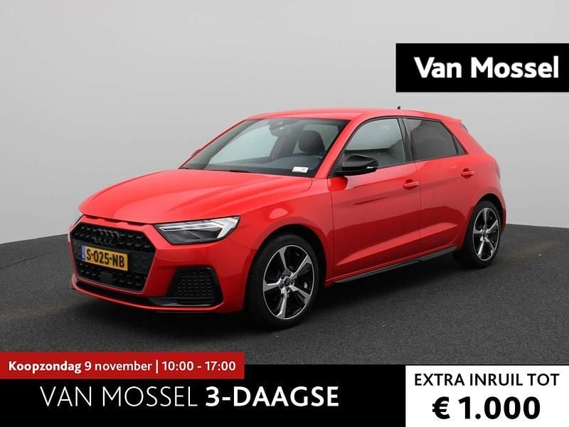 Rood Gebruikt 2023 Audi A1 Sportback Advanced Hatchback | € 23.900 (Eerlijke prijs) - Afbeelding 1/4