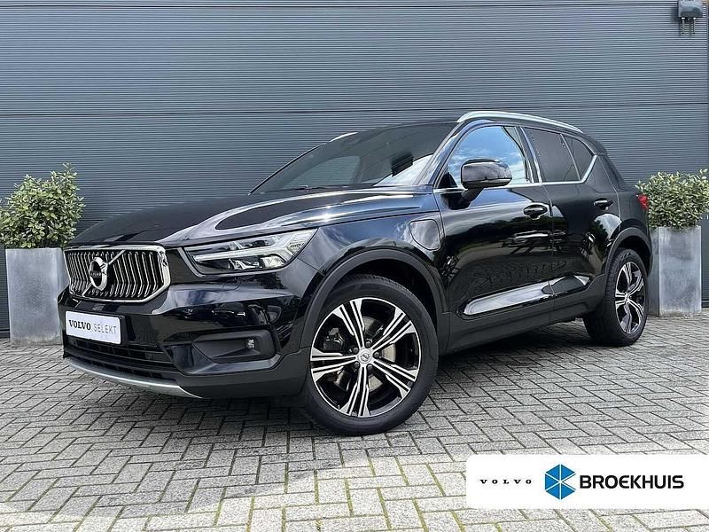 Zwart, metallic lak Gebruikt 2021 Volvo XC40 Business Edition SUV | € 29.500 (Eerlijke prijs) - Afbeelding 1/4