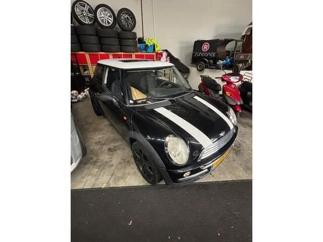 Occasion Mini ONE 90 PK (66 kW) 2005 Zwart Hatchback