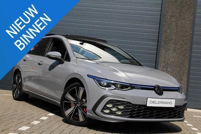 Grijs Gebruikt 2021 VW Golf VIII GTE Hatchback | € 29.995 (Iets duurder) - Afbeelding 1/4