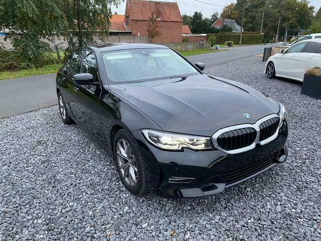 Zwart Gebruikt 2020 BMW 320 Sedan | € 31.000 (Goede deal) - Afbeelding 1/4