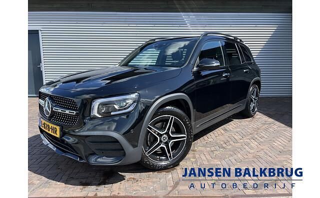 Zwart, metallic lak Gebruikt 2021 Mercedes GLB200 Business SUV | € 35.900 (Eerlijke prijs) - Afbeelding 1/4