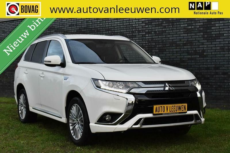 Wit Gebruikt 2020 Mitsubishi Outlander P-HEV SUV | € 22.420 (Goede deal) - Afbeelding 1/4