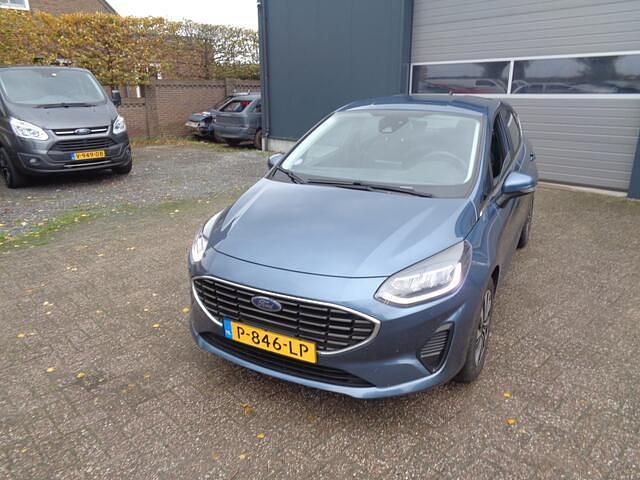 Occasion Ford Fiesta Titanium 124 PK (91 kW) 2022 Blauw Hatchback