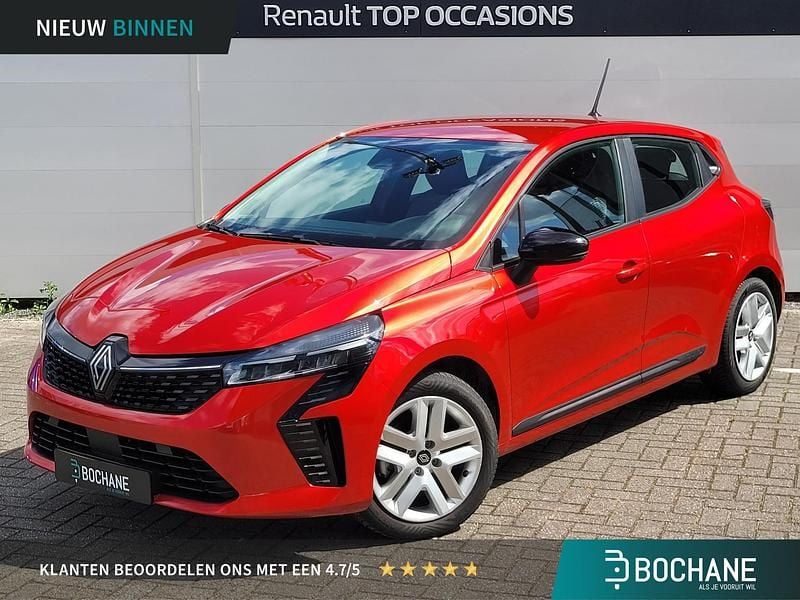 Rood Gebruikt 2023 Renault Clio V Evolution Hatchback | € 21.745 (Eerlijke prijs) - Afbeelding 1/4