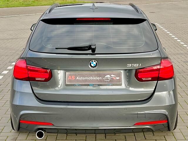 Occasion BMW 318 M Performance 170 PK (125 kW) 2019 Grijs Stationwagen