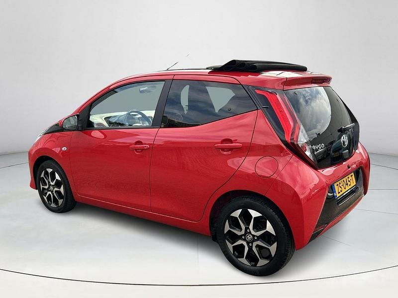 Occasion Toyota Aygo X-cite 72 PK (52 kW) 2019 Rood Hatchback