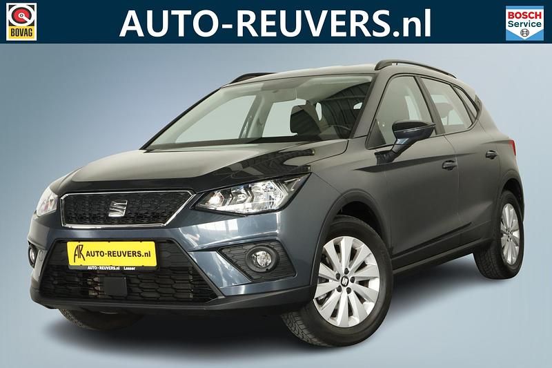 Grijs, metallic lak Gebruikt 2020 Seat Arona Style SUV | € 15.900 (Eerlijke prijs) - Afbeelding 1/4